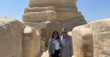 وزيرة التنمية المحلية ترافق حاكم عام أستراليا خلال جولتها بالأهرامات.. صور جولة سياحية لوزيرة التنمية المحلية والحاكم العام لأستراليا