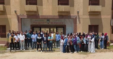 "بحوث الصحراء" بمريوط تنفذ تدريبا ميدانيا لطلاب "زراعة الإسكندرية" تدريب ميدانى لطلاب زراعة الإسكندرية