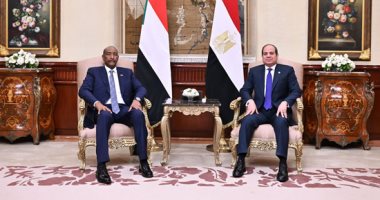 الرئيس السيسى والبرهان يستعرضان الجهود المصرية الفعالة فى إعادة إعمار السودان