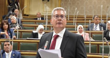 وزير البترول: 60% من الغاز تذهب لتوليد الكهرباء ونستهدف 42% من الطاقة المتجددة