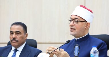 مفتى الجمهورية: بناء الإنسان هو الأصل الأول فى بناء الأوطان جانب من الندوة