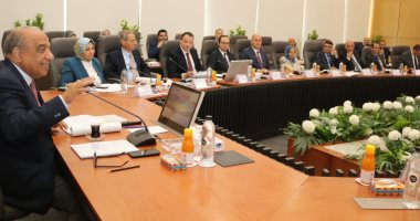 نيوز برو : 
                                            وزير الكهرباء: إعادة هيكلة الشركة المصرية كمشغل مستقل لمنظومة النقل 
                                        