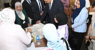 محافظ قنا يفتتح ملتقى التوظيف لبرنامج "مهنتك مستقبلك" لتوفير 375 فرصة عمل