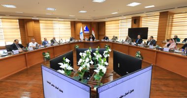 مجلس جامعة كفر الشيخ يمنح عددا من الألقاب العلمية والتعيينات مجلس جامعة كفر الشيخ