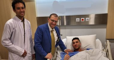 الشبكة نيوز : 
                                            خالد النبريصى يجرى جراحة ناجحة فى الكوع ويغيب 3 أشهر عن الإسماعيلى
                                        