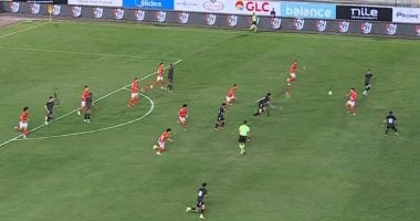 الحلم نيوز : 
                                            نهاية الشوط الأول.. بتروجت يحول تأخره أمام الأهلي بثنائية للتعادل الإيجابي 2/2
                                        
