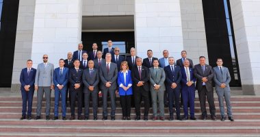 نيوز برو : 
                                            كريم بدوى: كل فرد بمنظومة العمل البترولى له دور تكاملى مهم لتحقيق الاستراتيجية
                                        