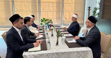 مفتى الجمهورية: المؤسسات الدينية الجادة مدعوة لتوحيد الجهود وبناء خطاب متوازن مفتي الجمهورية خلال لقائه الشيخ نور الدين خاليق نظروف مفتي أوزبكستان
