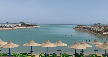 طقس صافى ومميز وهدوء فى حالة البحر.. ورواج بحرى بأغلب المناطق بالغردقة ..فيديو