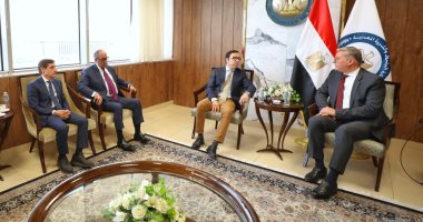 نيوز برو : 
                                            بدوى: مجمع البحر المتوسط للبتروكيماويات يتمتع بإمكانيات ضخمة
                                        