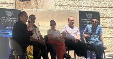 الشبكة نيوز : 
                                            رئيس الإسكندرية للفيلم القصير: الجمهور ارتبط بالمهرجان بعد ترويجه جيدا
                                        