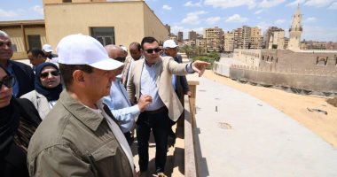 جولة موسعة لوزير الإسكان لمتابعة سير العمل بكافة مكونات مشروع "حدائق تلال الفسطاط"