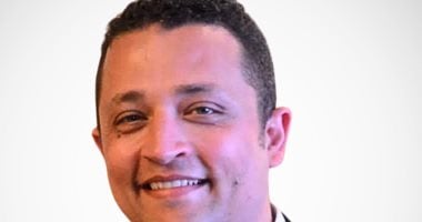 العالمي : 
                                             أحمد الشافعى مديرا تنفيذيا لأندية الزهور لمدة عام
                                        