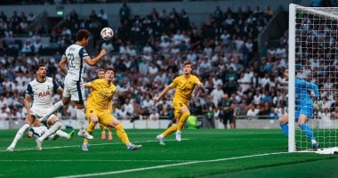 العالمي : 
                                            توتنهام يتقدم على بودو جليمت 2-0 فى الشوط الأول بنصف نهائى الدوري الأوروبي
                                        