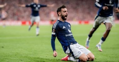 الشبكة نيوز : 
                                            مانشستر يونايتد يضرب بيلباو بثلاثية فى الشوط الأول بنصف نهائى الدوري الأوروبي
                                        