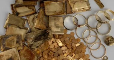 الكشف عن كنز أثري في التشيك.. أسرار العصر البرونزي تعود للحياة بعد 3000 عام كنز العصر البرونزي