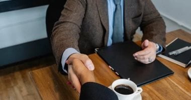 الشبكة نيوز : 
                                            عيد العمال.. إزاى تطلب إجازة من مديرك وتضمن موافقته؟
                                        