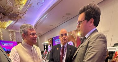 وزير الثقافة يلتقي وزيري الخارجية والإعلام الهنديين على هامش قمة الوسائط