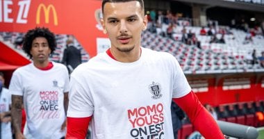 العالمي : 
                                            لاعبو نيس يرتدون قمصانا لدعم محمد عبد المنعم قبل مواجهة ريمس.. صور
                                        