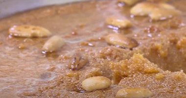 العالمي : 
                                            طريقة عمل البسبوسة المكرملة بخطوات بسيطة.. تنفع للعزومات المختلفة
                                        