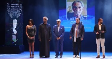 الشبكة نيوز : 
                                            القائمة الكاملة لجوائز مهرجان الإسكندرية للفيلم القصير لعام 2025
                                        