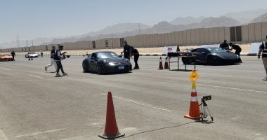 تسارع الأساطير.. انطلاق أكبر سباق للسيارات فائقة السرعة فى شرم الشيخ.. صور وفيديو سيارات السباقات بمدينة شرم الشيخ