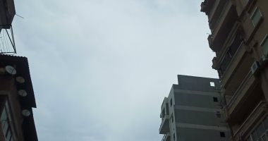 أمطار وسحب كثيفة.. طقس مضطرب يضرب دمياط.. فيديو 