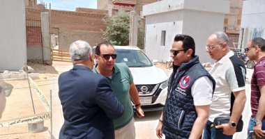 وكيل صحة سوهاج يتفقد الأعمال الجارية بمستشفى طما المركزى تمهيدا لتشغيلها