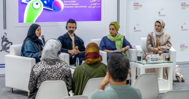 باحثون: التفاعل مع البشر وليس الشاشات الوسيلة الأمثل لبناء مهارات الطفل الاجتماعية جانب من الندوة