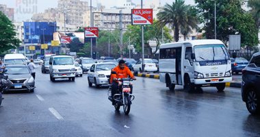 أمطار خفيفة على مناطق من القاهرة الكبرى على فترات متقطعة.. صور 
