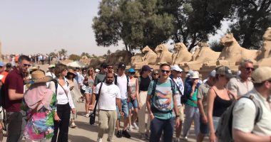 معابد ومقابر الأقصر تشهد إقبالا سياحيا كبيرا من حول العالم.. صور