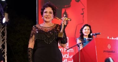 الشبكة نيوز : 
                                            مهرجان أسوان الدولى لأفلام المرأة يفتتح فعالياته بتكريم لبلبة وكندة علوش.. صور
                                        