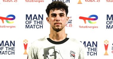 العالمي : 
                                            الأهلي يدرس استعادة أحمد عابدين بعد تألقه مع منتخب الشباب
                                        