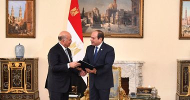 الرئيس السيسى يستقبل وزير خارجية العراق ويتسلم دعوة لحضور القمتين العربيتين  