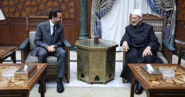 أحمد الخطيب: الإخوان حاولوا مأسسة الأزهر والإمام "الطيب" نجح فى صيانة المؤسسة الإمام د. أحمد الطيب