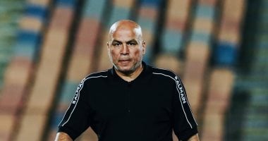 الشبكة نيوز : 
                                            الأهلي يقترح فتح قيد لا محدود للأجانب مع تحديد عدد المشاركين بالمباريات
                                        