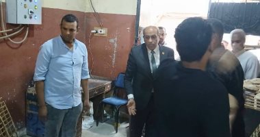 وكيل تموين الأقصر يجرى جولة على مخابز إسنا ويحرر محاضر للمخالفين