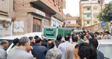 نقيب الصحفيين ينعى الزميل عادل درة مدير مكتب اليوم السابع بالغربية تشييع جنازة الزميل عادل درة بالغربية