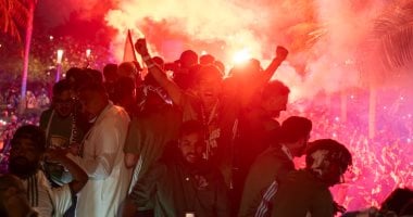 الشبكة نيوز : 
                                            احتفالات أهلي جدة تجوب شوارع جدة بعد تحقيق لقب دوري أبطال آسيا.. صور
                                        