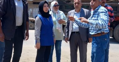 نائب محافظ دمياط تجرى جولة مفاجئة بمدينة كفر البطيخ وتشدد على رفع المخلفات