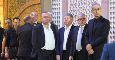 الشبكة نيوز : 
                                            عمرو الفقى يتلقى عزاء وليد مصطفى بمسجد الشرطة فى الشيخ زايد
                                        