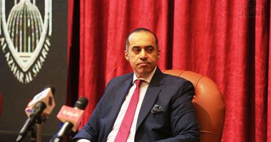 وزير شؤون المجالس النيابية: ثقافة الخير تساهم فى مواجهة الأزمات والتطرف المستشار محمود فوزي وزير شؤون المجالس النيابية