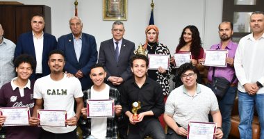 جامعة القناة تحتفى بأبطال الهندسة فى المسرح والرياضة وتتوج إنجازاتهم بتكريم رسمى