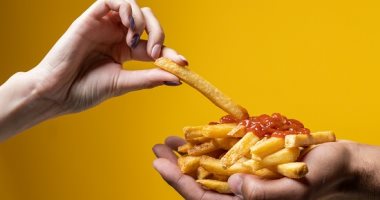 اليوم العالمي للامتناع عن الحمية الغذائية.. 3 أبراج مستحيل تعمل دايت