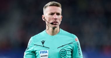 الشبكة نيوز : 
                                            الكشف عن حكم الكلاسيكو الحاسم بين برشلونة ضد ريال مدريد
                                        