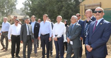 وزير الزراعة ومحافظ القاهرة يتفقدان محطة الزهراء للخيول العربية الأصيلة وزير الزراعة ومحافظ القاهرة يتفقدان محطة الزهراء للخيول العربية الأصيلة