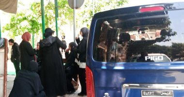ادعوله بالرحمة.. وصول جثمان الفنان نعيم عيسى مسجد المنارة بالإسكندرية.. مباشر وصول الجثمان