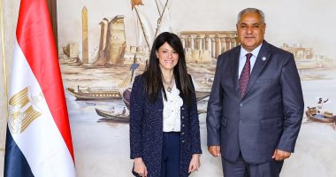 نيوز برو : 
                                            وزيرة التخطيط تجتمع مع الممثل الإقليمي لمنظمة الأغذية والزراعة (الفاو)
                                        