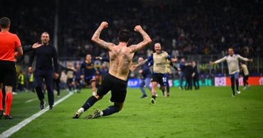 العالمي : 
                                            إنتر ميلان يفسد ريمونتادا برشلونة ويتأهل إلى نهائى دوري أبطال أوروبا.. فيديو وصور
                                        