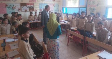وكيل تعليم أسيوط يتفقد بعض مدارس إدارة منفلوط التعليمية